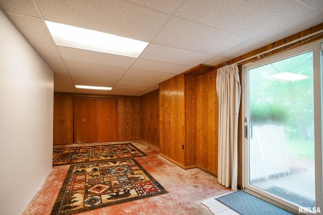 6211 N TEAL WOOD Circle, Peoria, IL 61615
