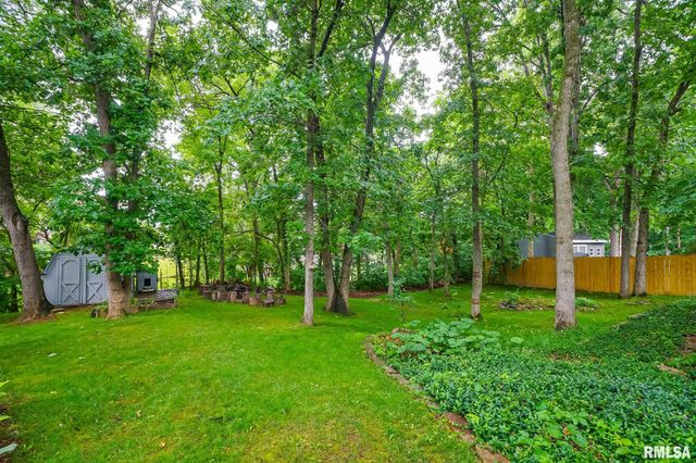 6211 N TEAL WOOD Circle, Peoria, IL 61615