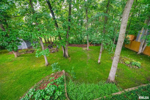 6211 N TEAL WOOD Circle, Peoria, IL 61615