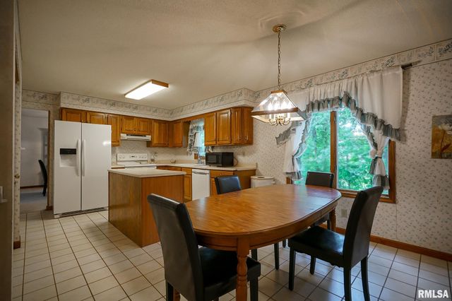 6211 N TEAL WOOD Circle, Peoria, IL 61615