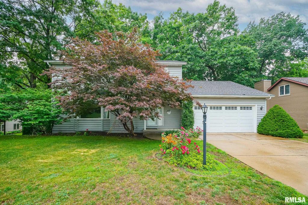 6211 N TEAL WOOD Circle, Peoria, IL 61615
