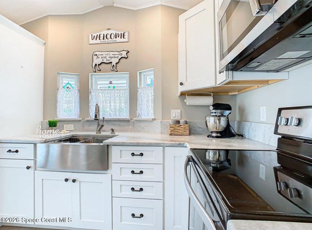 301 Akron Way, Rockledge, FL 32955