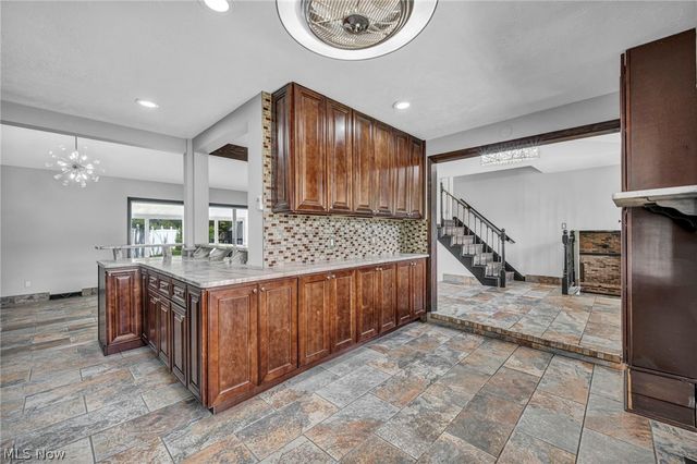 28610 Lynhaven Drive, North Olmsted, OH 44070