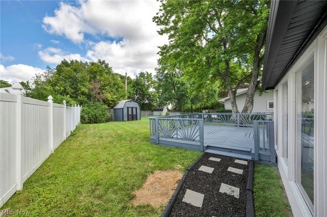 28610 Lynhaven Drive, North Olmsted, OH 44070