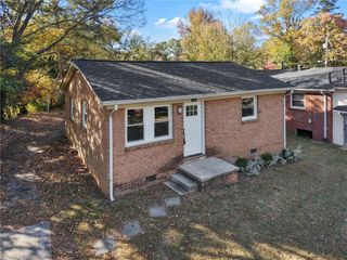 1402 Cyril Lane, Greensboro, NC 27401