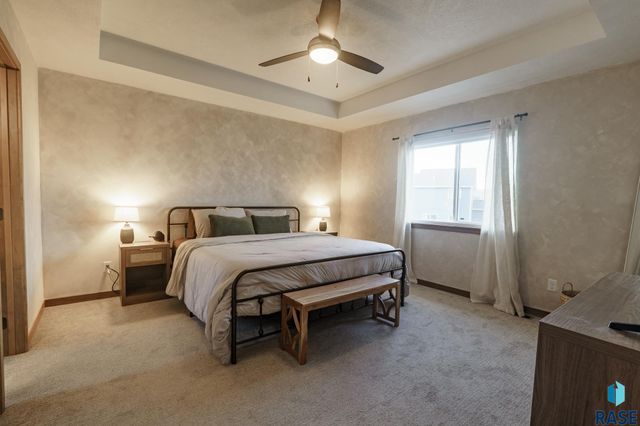 252 Lydia Ct Court, Harrisburg, SD 57032