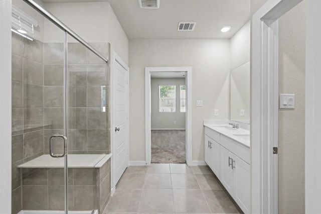 2010 W Darlington Oak Court, Conroe, TX 77304