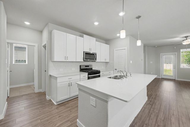 2010 W Darlington Oak Court, Conroe, TX 77304