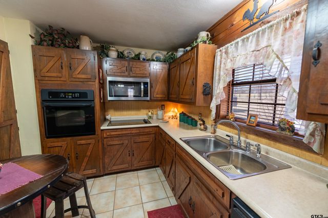 419 SE CR 4430, Scroggins, TX 75480