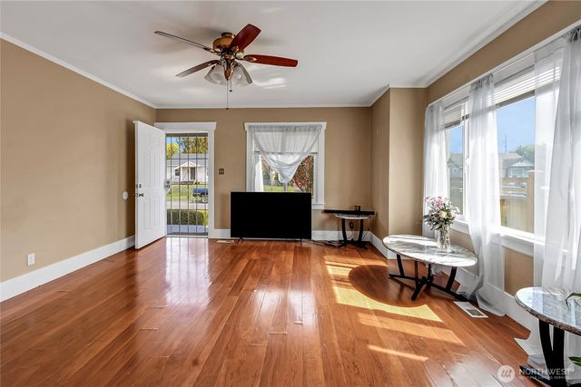 5640 S I, Tacoma, WA 98408