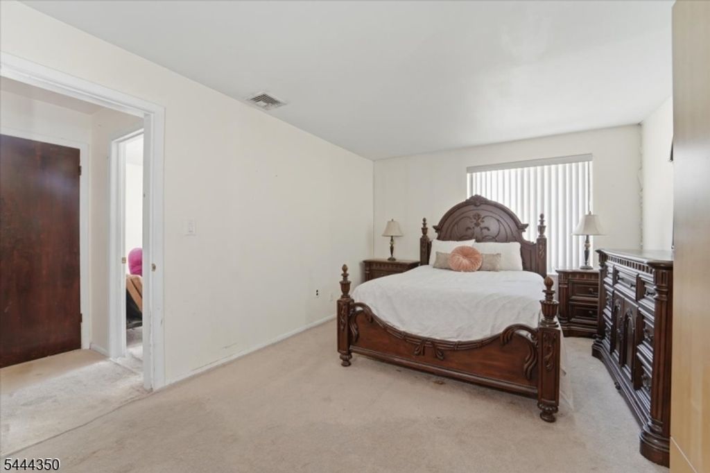 1906 Paterson Plank Rd 3D, North Bergen Twp., NJ 07047 — photo 5