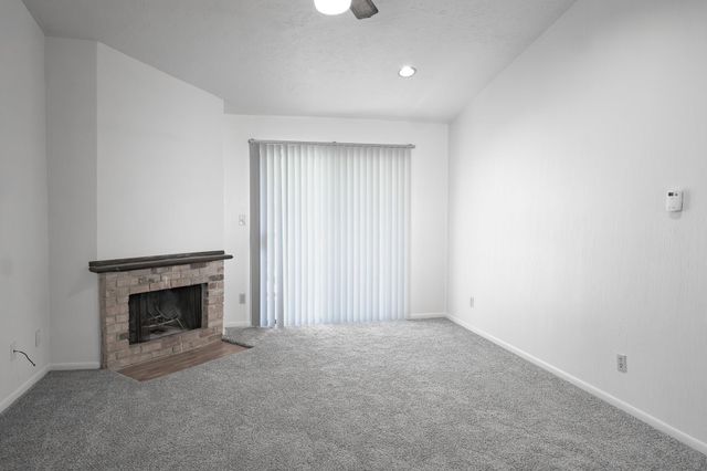 421 W San Antonio ST E-4, San Marcos, TX 78666