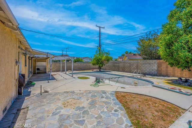 2023 S Janette Lane, Anaheim, CA 92802