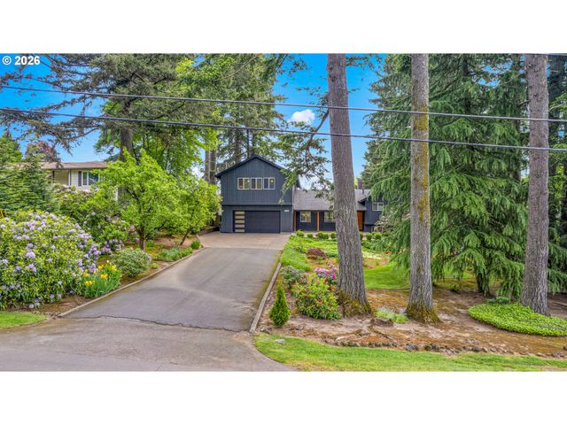 785 Marylhurst Dr, West Linn, OR 97068