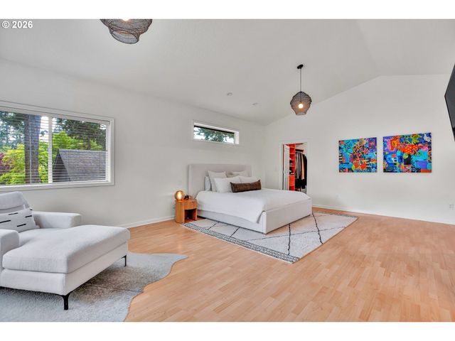 785 Marylhurst Dr, West Linn, OR 97068
