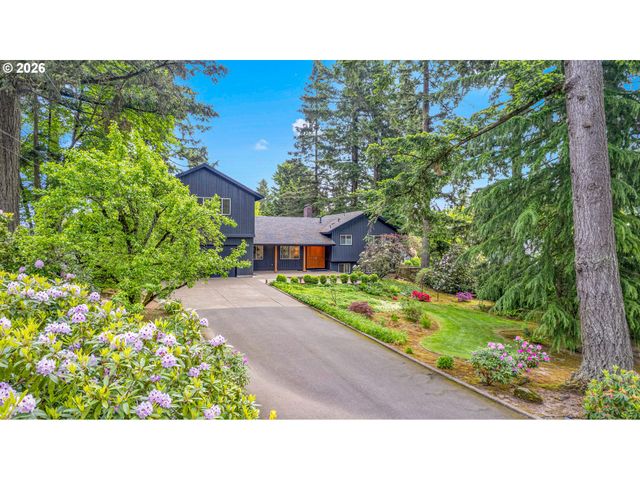 785 Marylhurst Dr, West Linn, OR 97068
