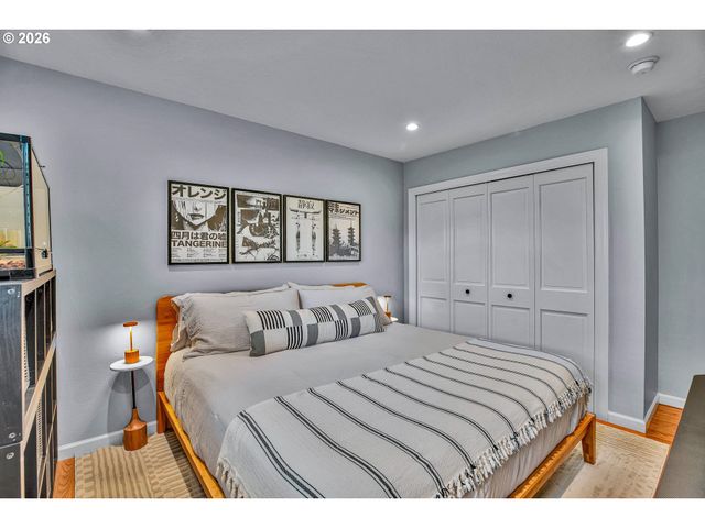 785 Marylhurst Dr, West Linn, OR 97068