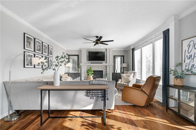 25189 W 150th Terrace, Olathe, KS 66061