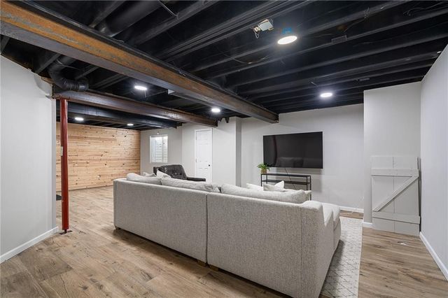 25189 W 150th Terrace, Olathe, KS 66061