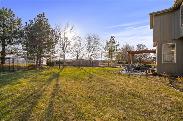 25189 W 150th Terrace, Olathe, KS 66061