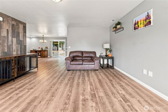 301 135th Place SE, Rainier, WA 98576
