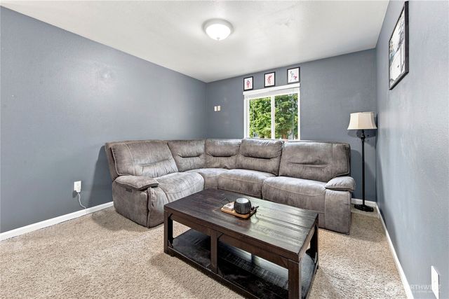 301 135th Place SE, Rainier, WA 98576