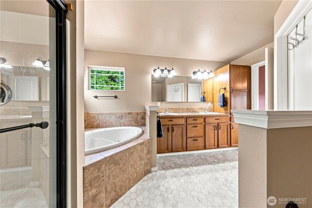 301 135th Place SE, Rainier, WA 98576