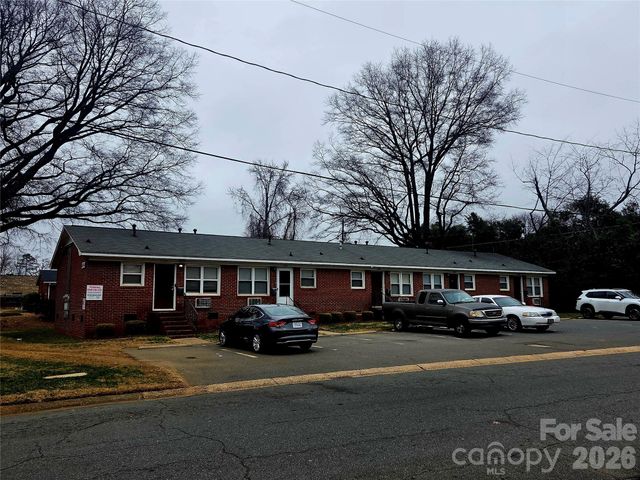 3500 Clearmont Avenue, Charlotte, NC 28212