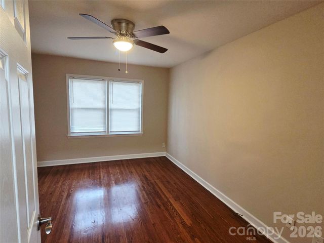 3500 Clearmont Avenue, Charlotte, NC 28212