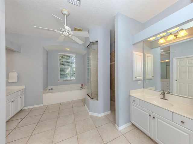 853 HILLCREST DRIVE, Nokomis, FL 34275