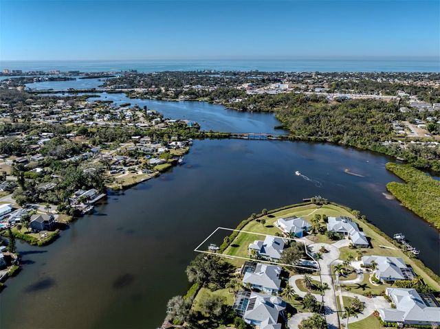 853 HILLCREST DRIVE, Nokomis, FL 34275