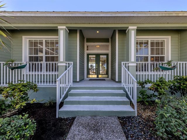 853 HILLCREST DRIVE, Nokomis, FL 34275