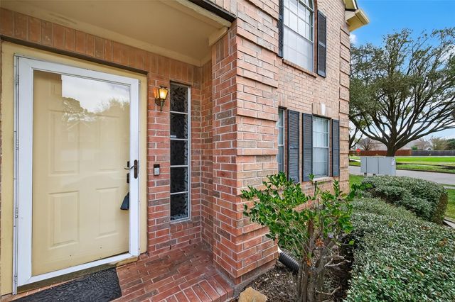 6002 Villa Hills Drive, Houston, TX 77066
