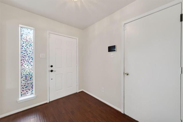 6002 Villa Hills Drive, Houston, TX 77066