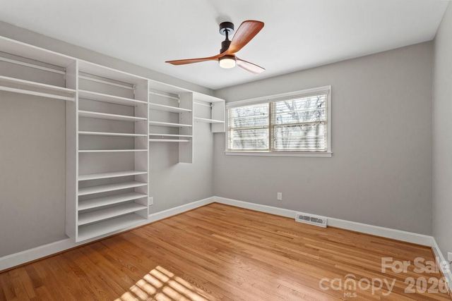 1717 Woodvalley Drive, Charlotte, NC 28216