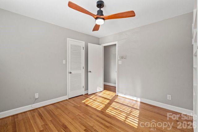 1717 Woodvalley Drive, Charlotte, NC 28216