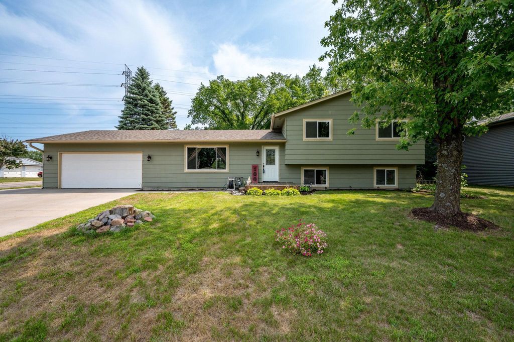 100 Marvin Elwood Road, Monticello, MN 55362