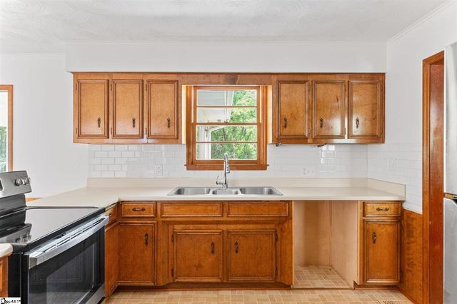 160 McArthur Street, Spartanburg, SC 29307