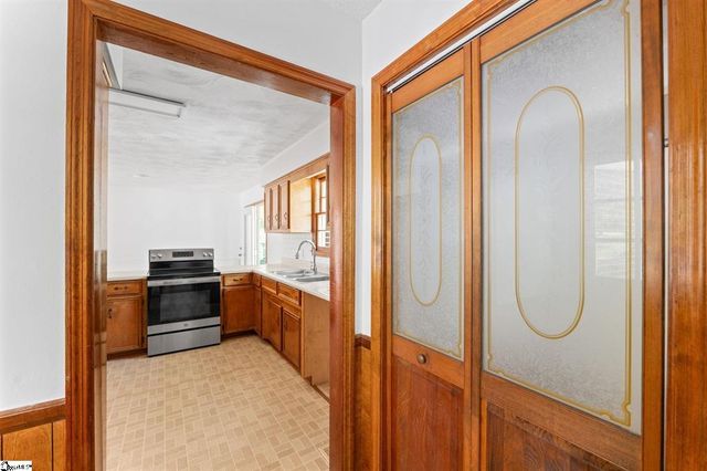 160 McArthur Street, Spartanburg, SC 29307