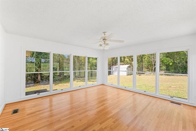 160 McArthur Street, Spartanburg, SC 29307