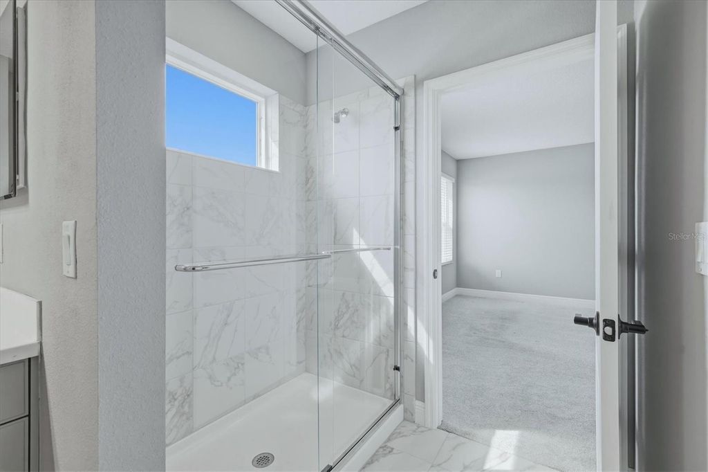 Image 33 of property listing at 10429 CROOKED CREEK COURT, Parrish, FL 34219