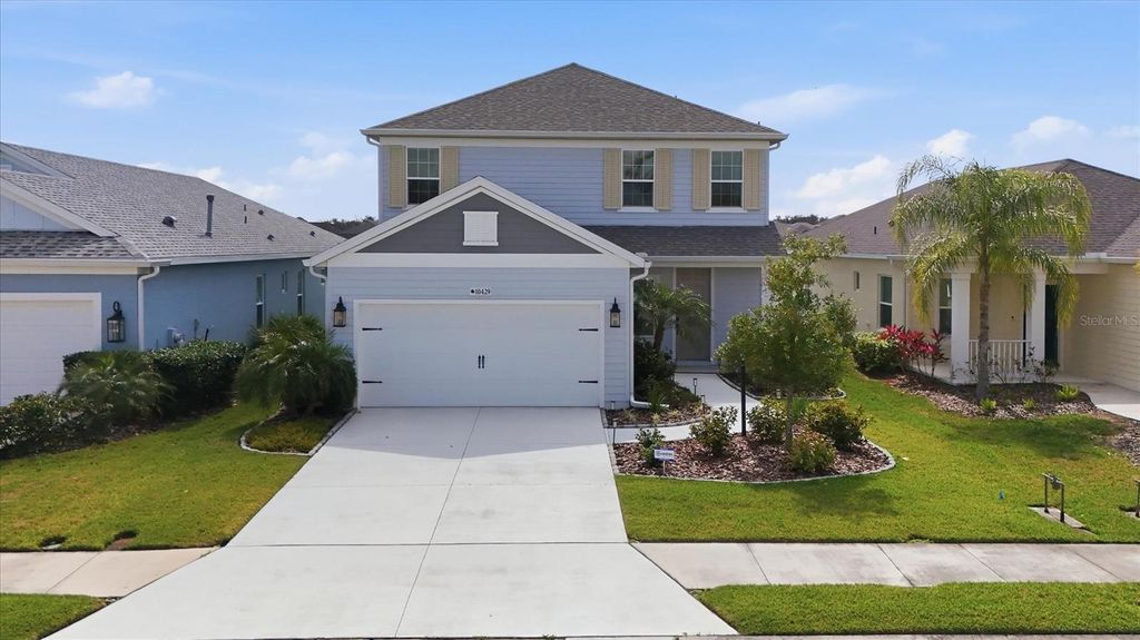 Image 5 of property listing at 10429 CROOKED CREEK COURT, Parrish, FL 34219