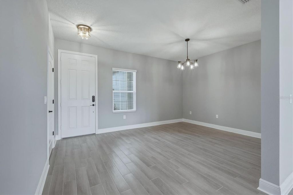 Image 6 of property listing at 10429 CROOKED CREEK COURT, Parrish, FL 34219