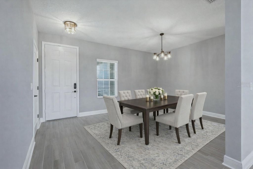 Image 7 of property listing at 10429 CROOKED CREEK COURT, Parrish, FL 34219