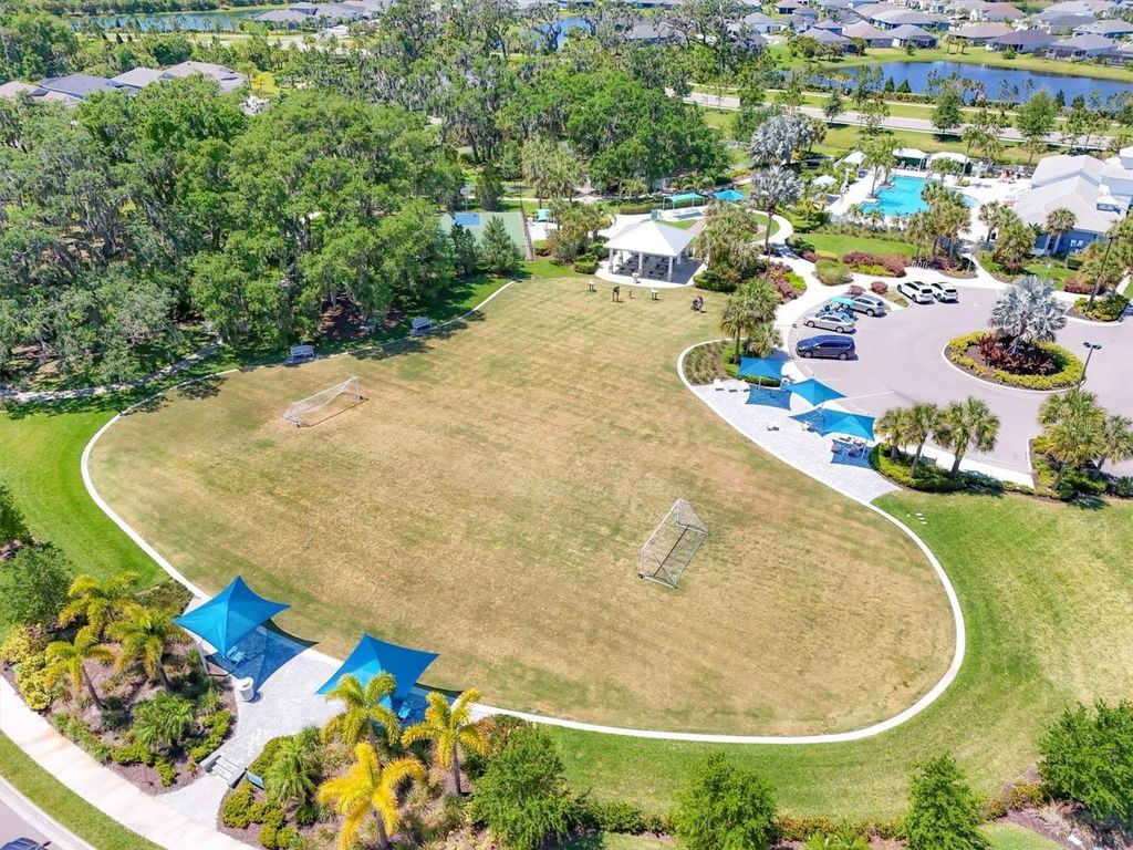 Image 65 of property listing at 10429 CROOKED CREEK COURT, Parrish, FL 34219