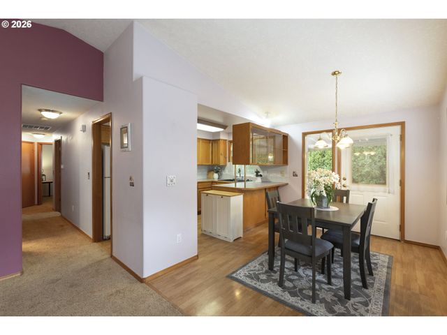 1143 Sw JAMES Ct, Dundee, OR 97115