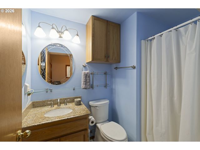 1143 Sw JAMES Ct, Dundee, OR 97115