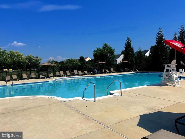 43487 TOWN GATE SQ, Chantilly, VA 20152