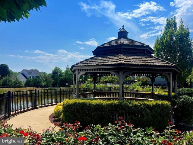 43487 TOWN GATE SQ, Chantilly, VA 20152
