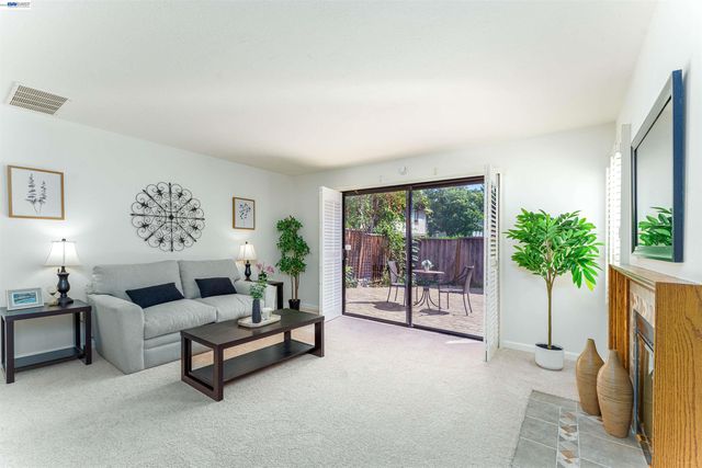 34607 Pueblo Ter, Fremont, CA 94555